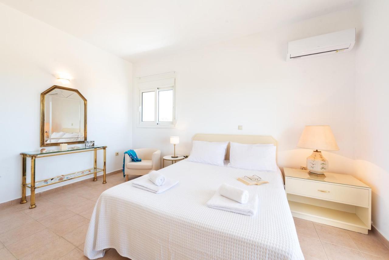 Ritas Gennadi Villa Bagian luar foto