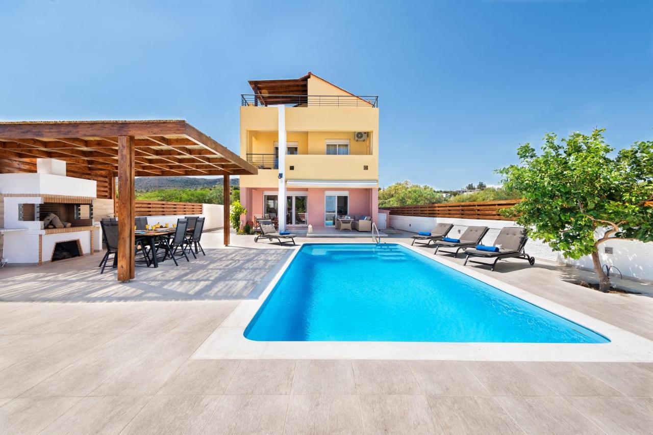 Ritas Gennadi Villa Bagian luar foto